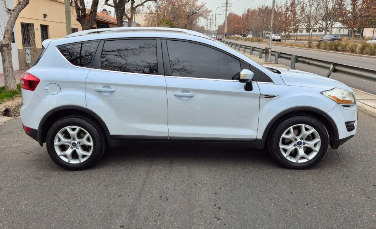 Ford Kuga Usado Financiado en Mendoza, deRuedas