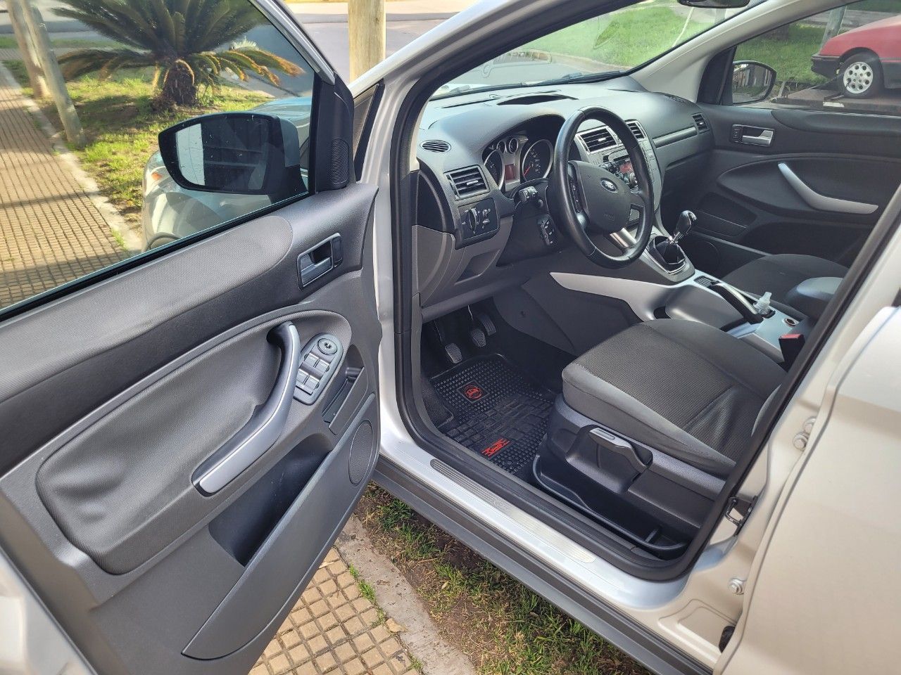 Ford Kuga Usado en Buenos Aires, deRuedas