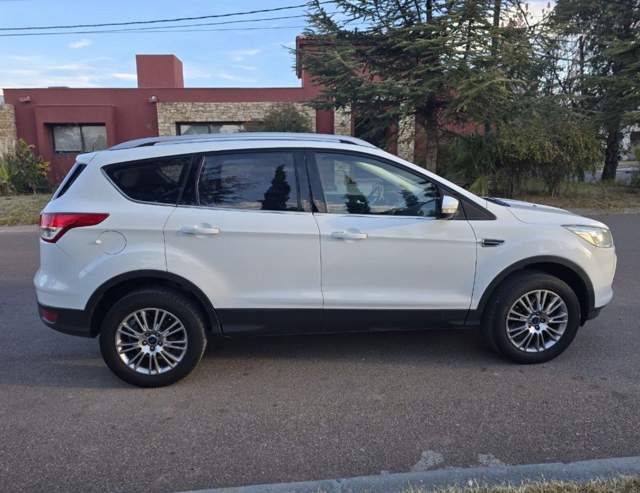 Ford Kuga Usado Financiado en Mendoza, deRuedas
