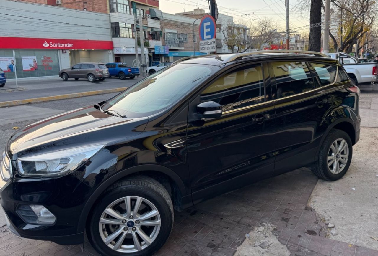 Ford Kuga Usado en Mendoza, deRuedas