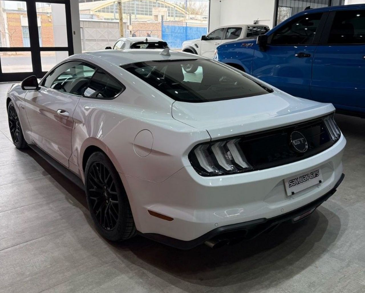 Ford Mustang Usado Financiado en San Juan, deRuedas