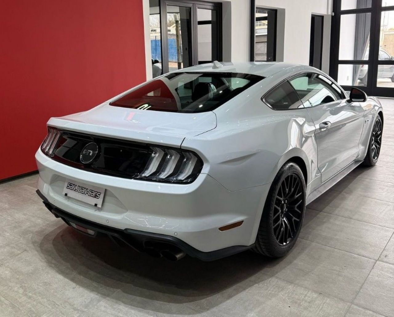 Ford Mustang Usado Financiado en San Juan, deRuedas
