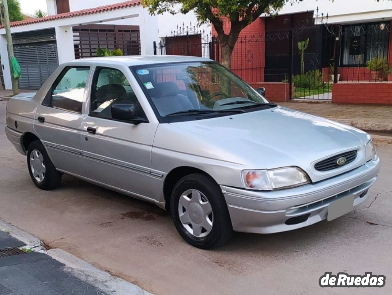 Ford Orion Usado en Córdoba, deRuedas
