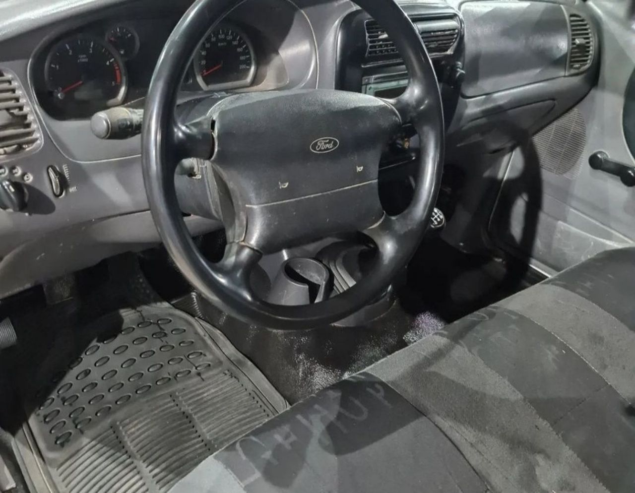 Ford Ranger Usada en San Juan, deRuedas