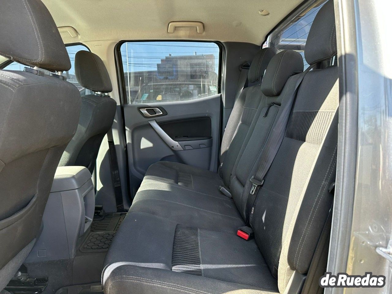 Ford Ranger Usada en San Juan, deRuedas