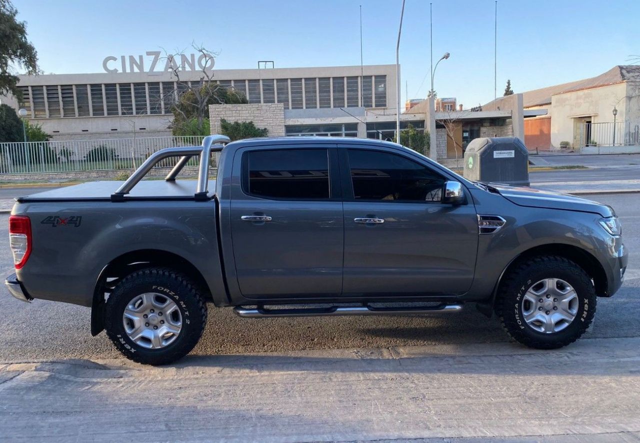 Ford Ranger Usada en San Juan, deRuedas