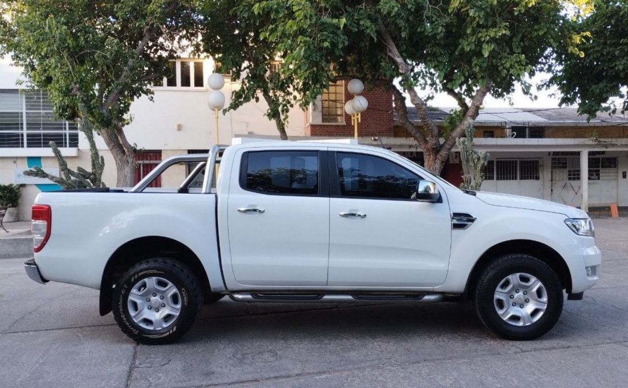 Ford Ranger Usada en San Juan, deRuedas