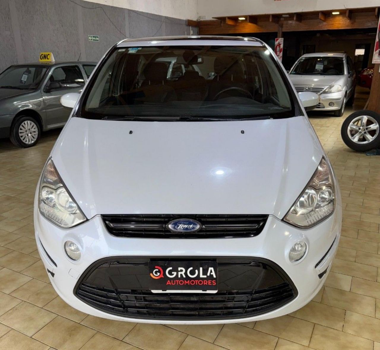 Ford S-Max Usado Financiado en Córdoba, deRuedas