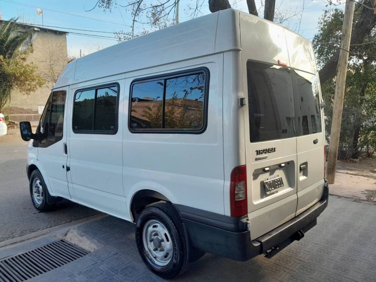 Ford Transit Usada Financiado en Mendoza, deRuedas