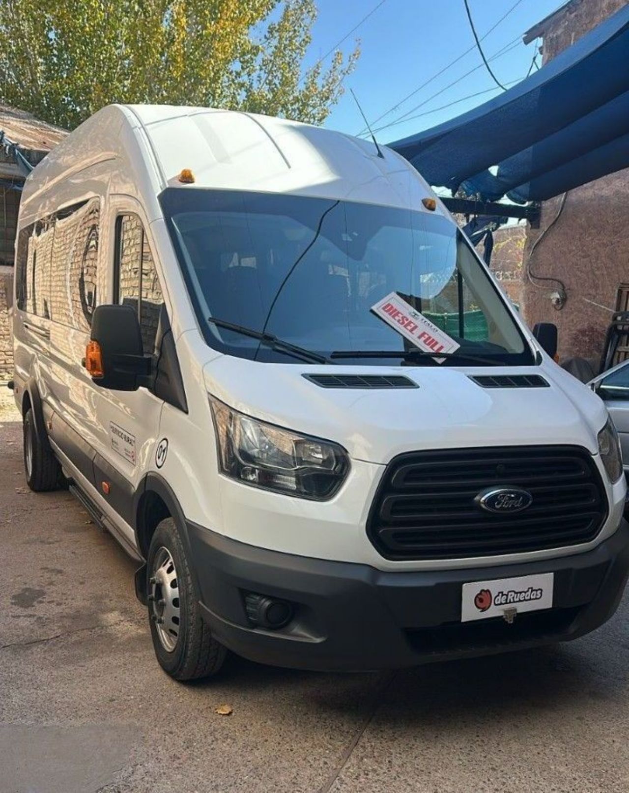 Ford Transit Usada Financiado en Mendoza, deRuedas