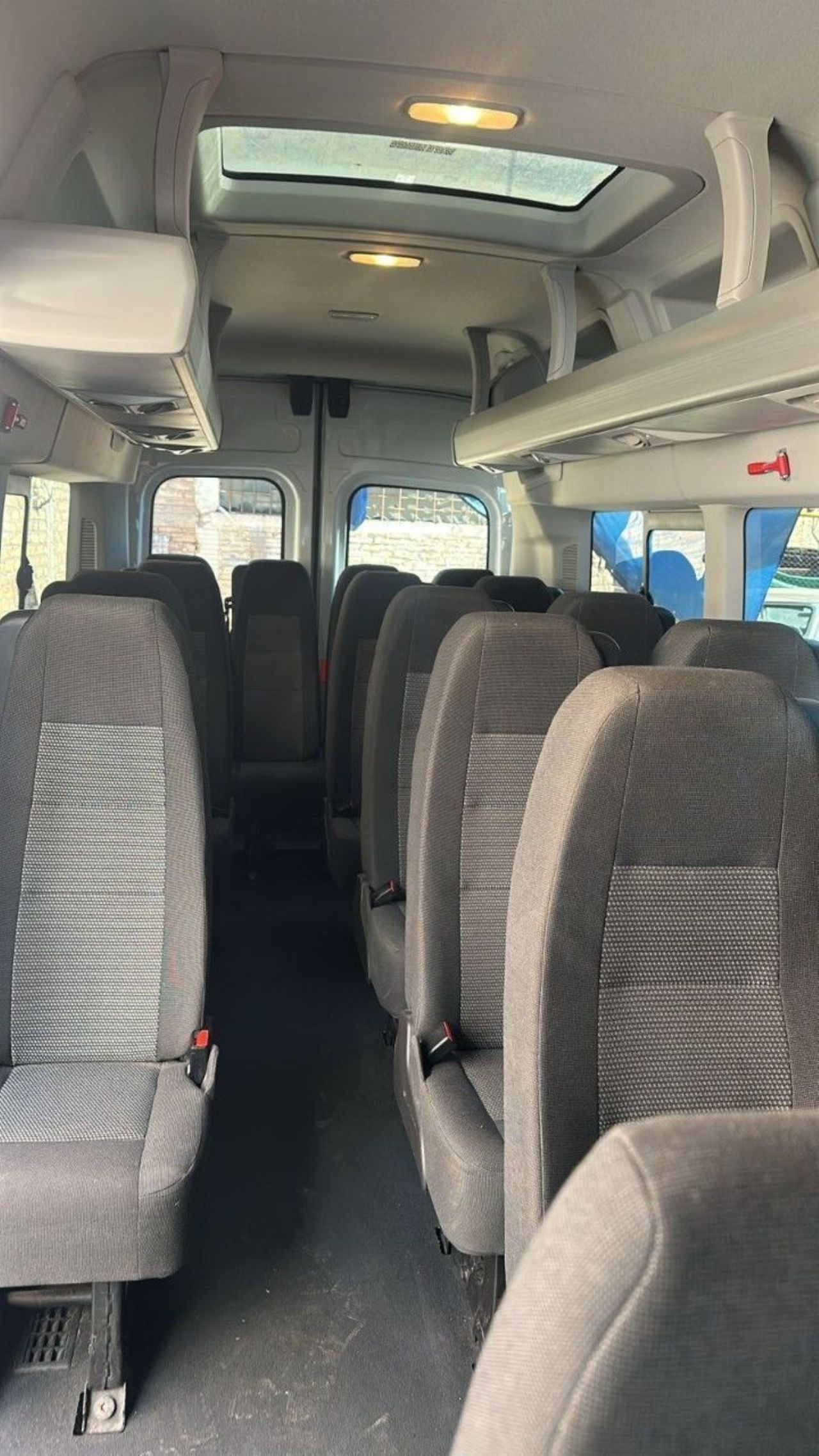 Ford Transit Usada Financiado en Mendoza, deRuedas