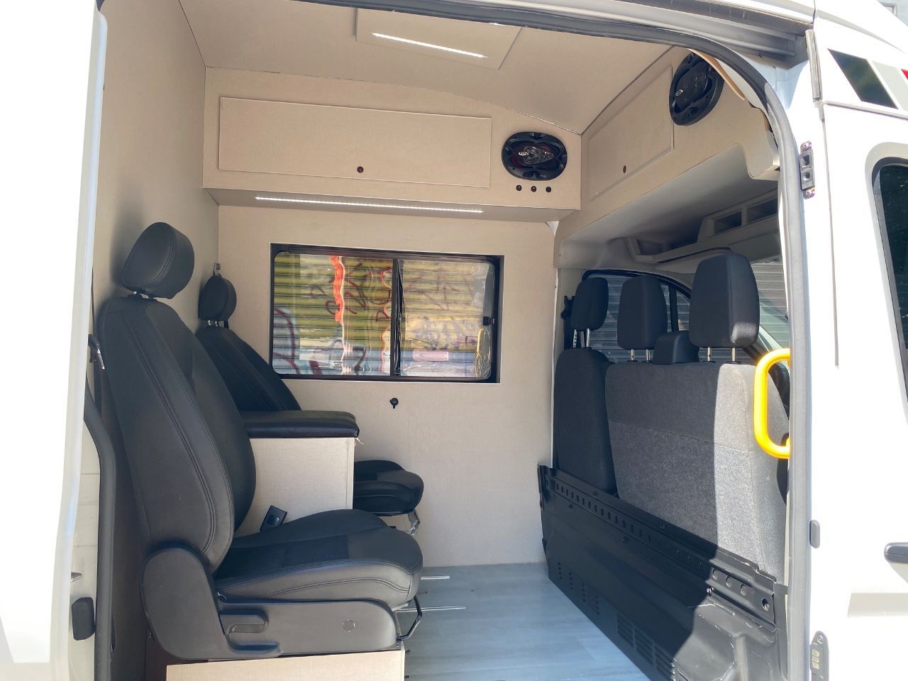 Ford Transit Usada Financiado en Mendoza, deRuedas