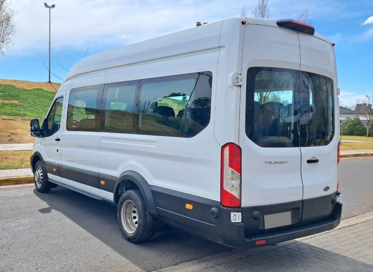 Ford Transit Usada Financiado en Mendoza, deRuedas