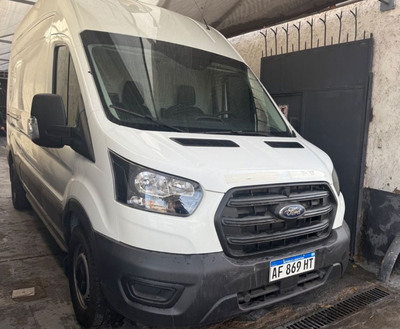 Ford Transit Usada Financiado en Mendoza, deRuedas