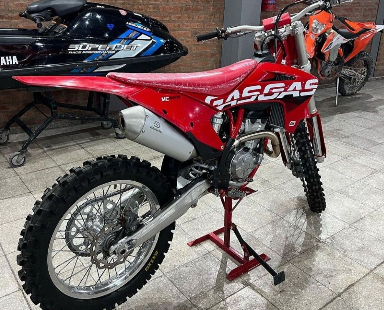 Gas Gas MC Nueva en San Juan, deRuedas