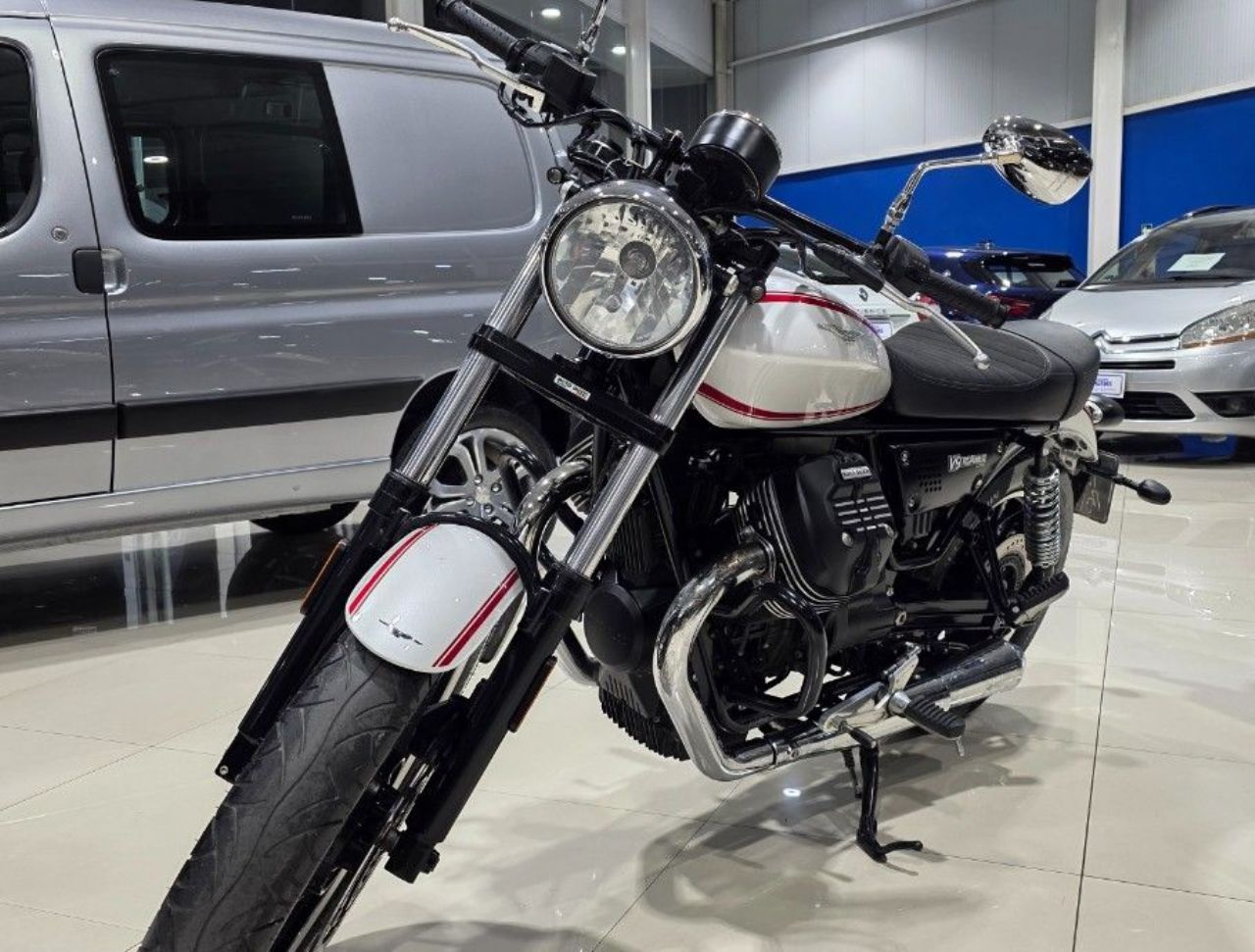 Guzzi V9 Usada en Mendoza, deRuedas