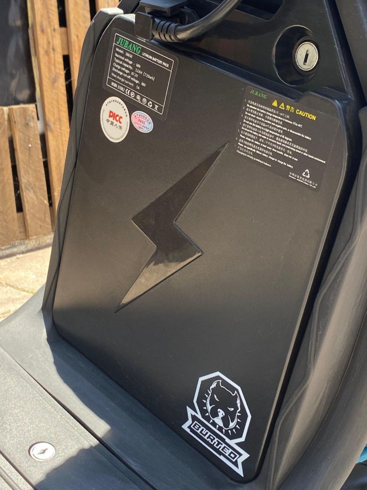 HK HANSU SCOOTER ELECTRICO Nueva en Córdoba, deRuedas
