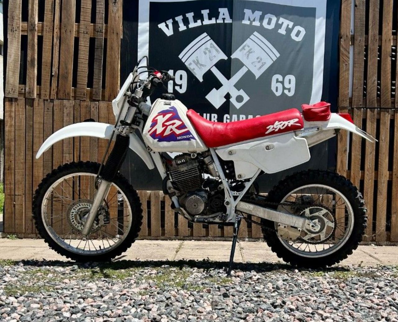HONDA XR Usada en Córdoba, deRuedas