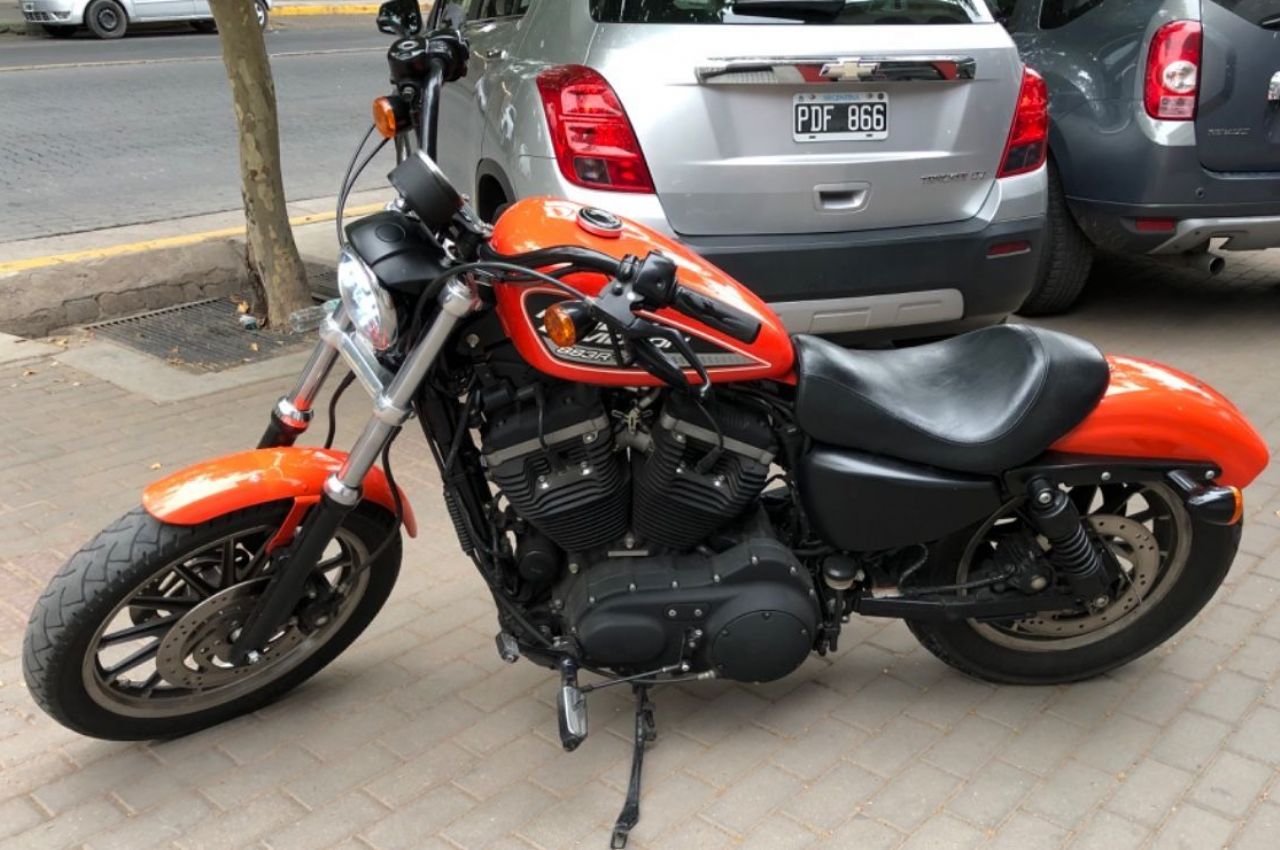 Harley Davidson 883 Usada en Mendoza, deRuedas