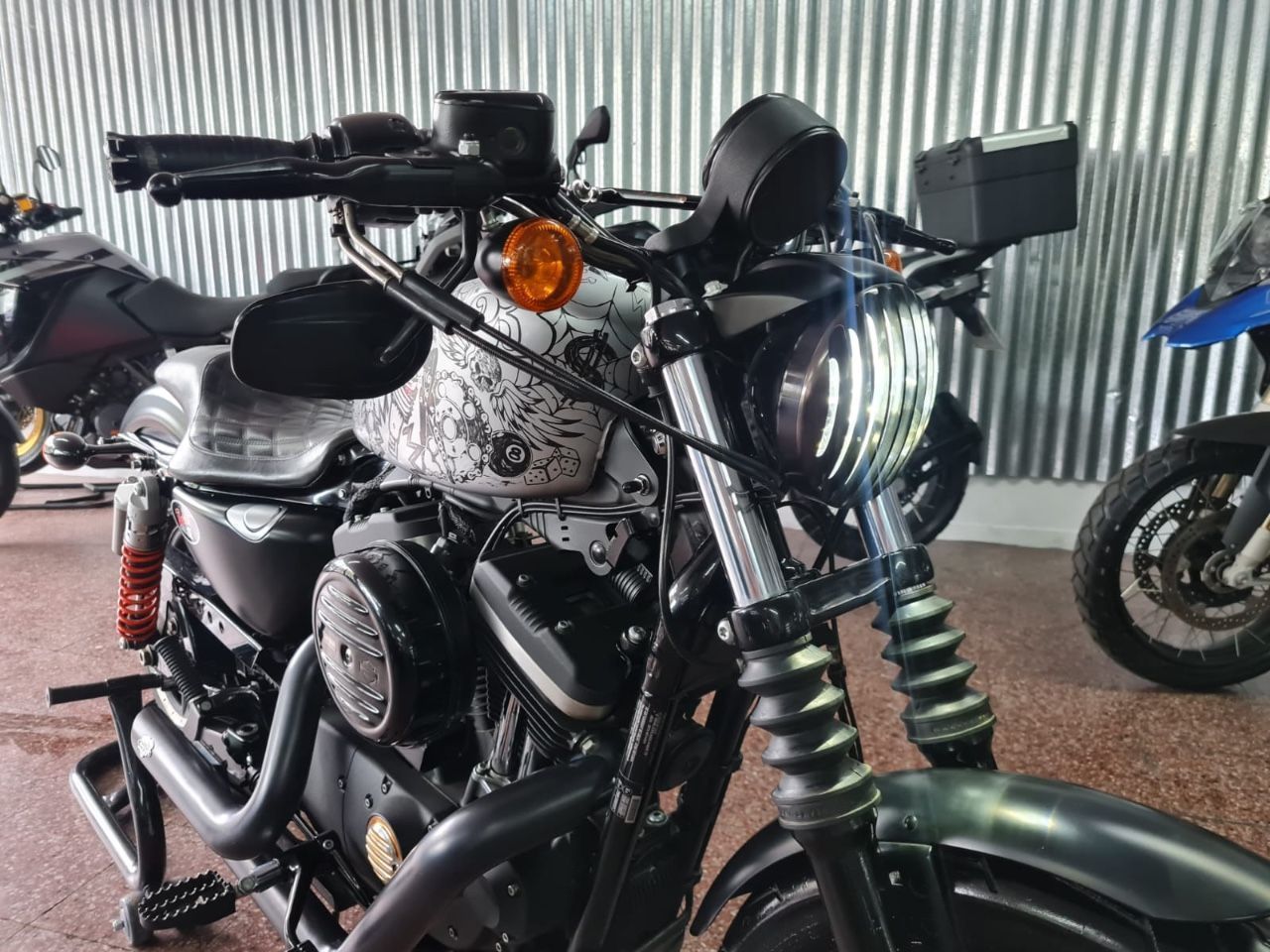 Harley Davidson 883 Usada en Mendoza, deRuedas