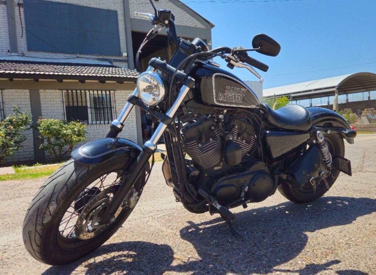 Harley Davidson Custom Usada en Mendoza, deRuedas