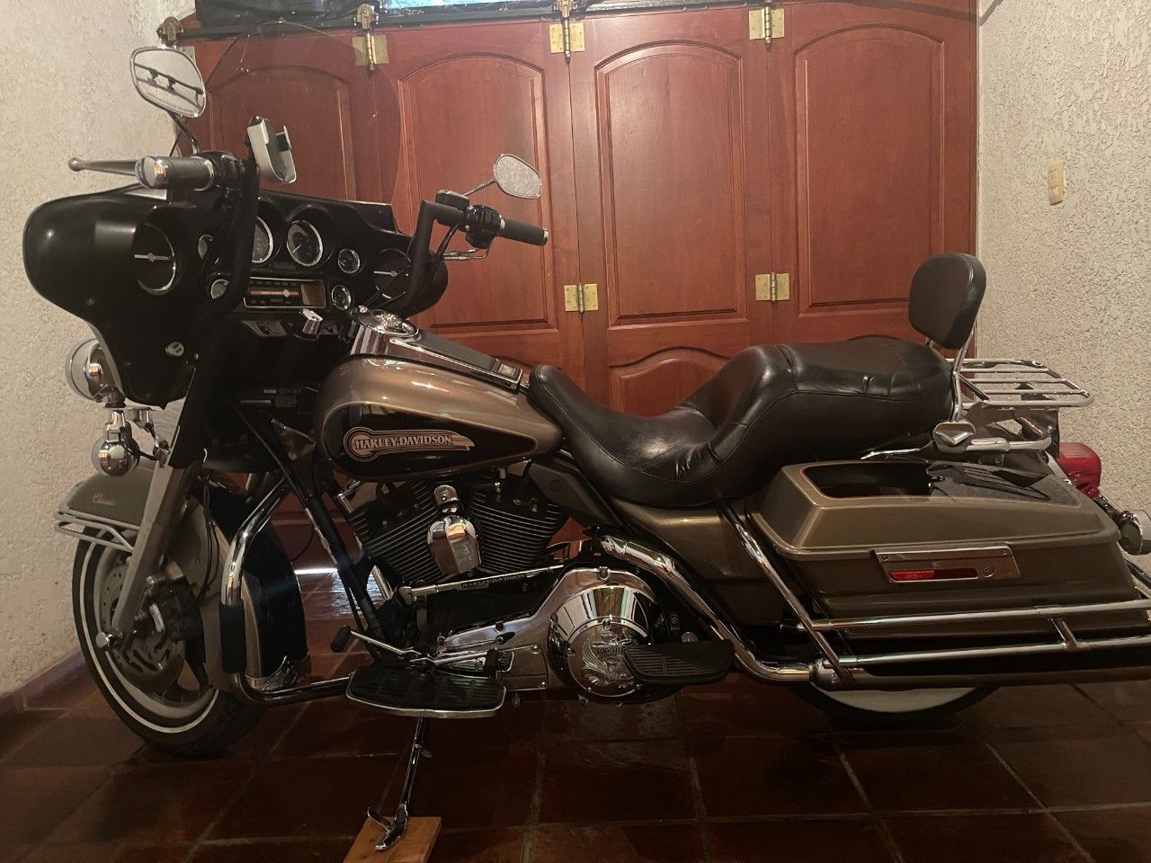 Harley Davidson Electra Glide Usada en Mendoza, deRuedas
