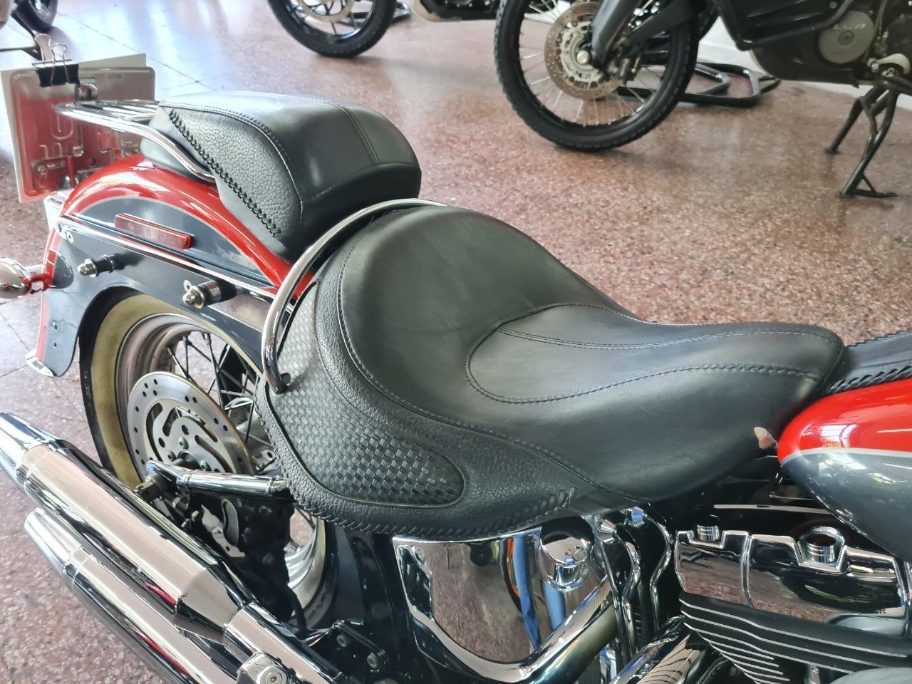 Harley Davidson Softail de Luxe Usada en Mendoza, deRuedas