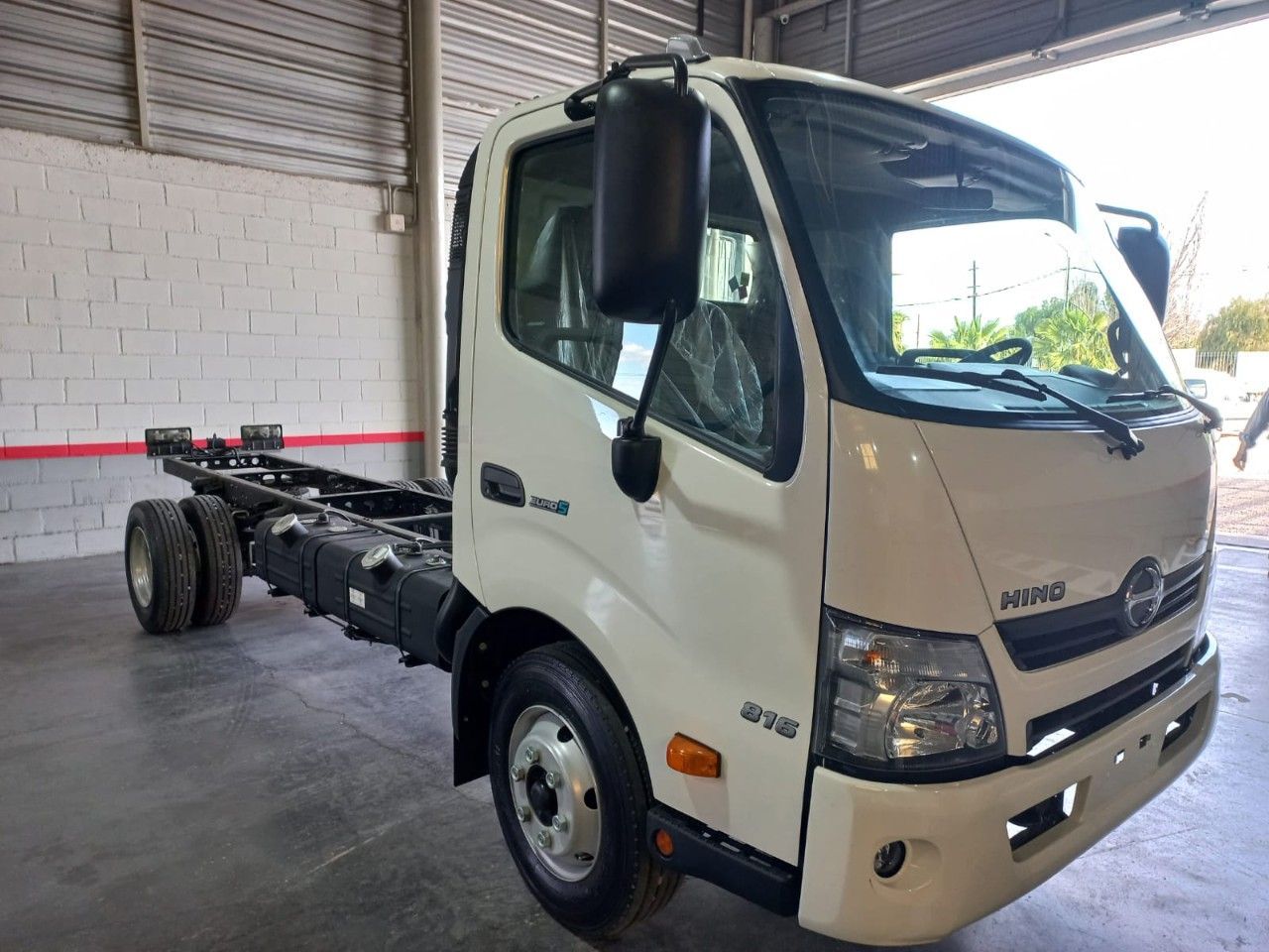 Hino Serie 300 Nuevo en Mendoza, deRuedas