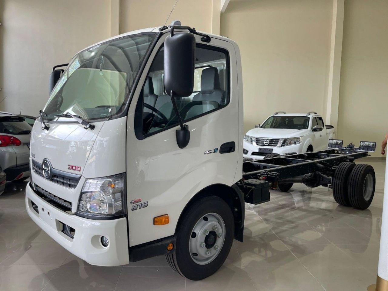 Hino Serie 300 Nuevo en San Juan, deRuedas