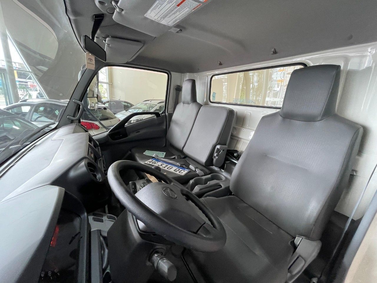 Hino Serie 300 Nuevo en San Juan, deRuedas