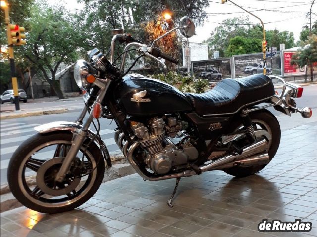 Honda CB Usada en Mendoza, deRuedas