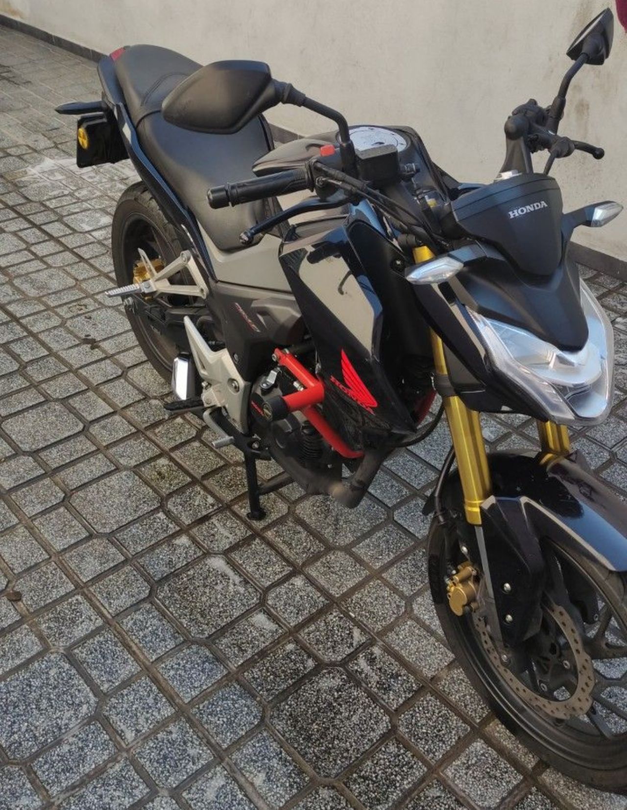 Honda CB Usada en Córdoba, deRuedas