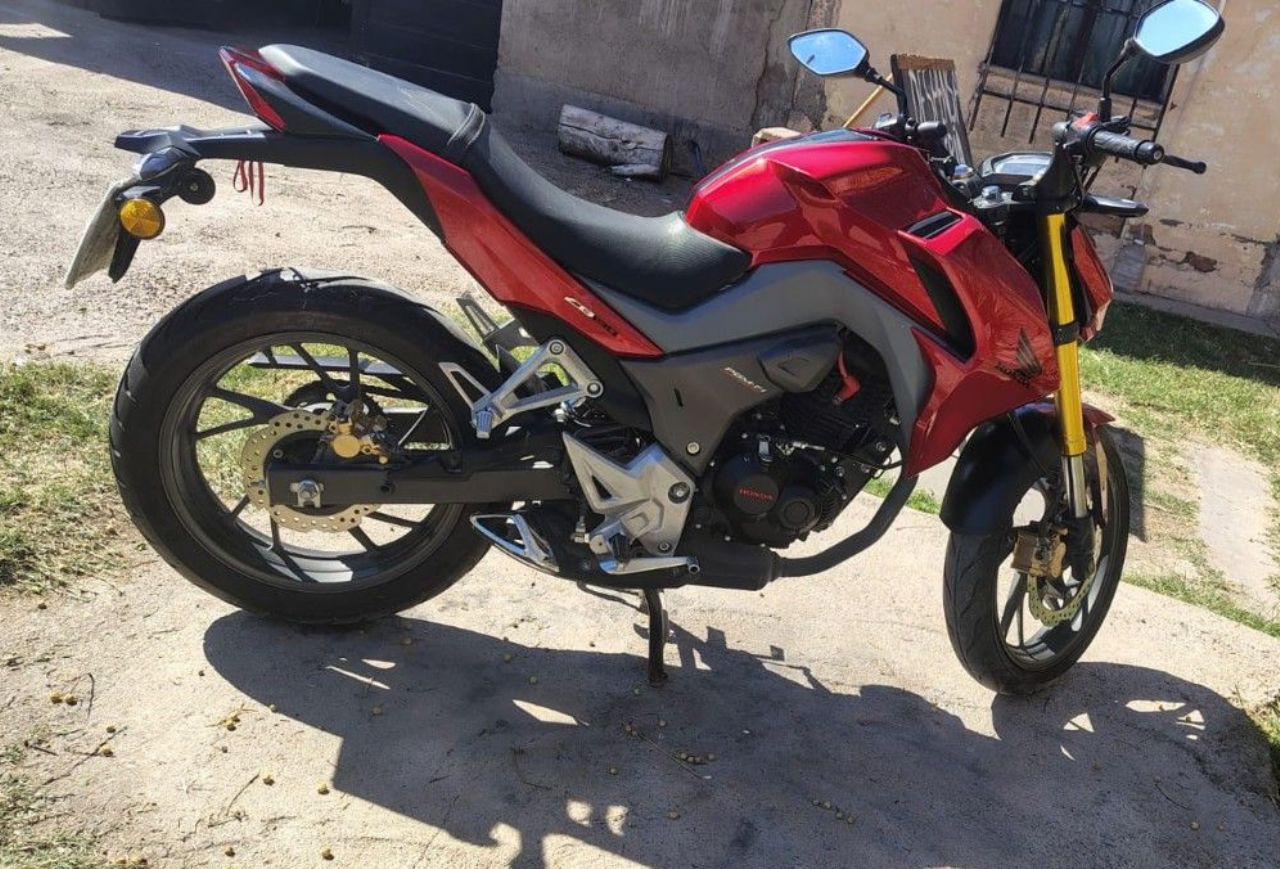 Honda CB Usada en Mendoza, deRuedas