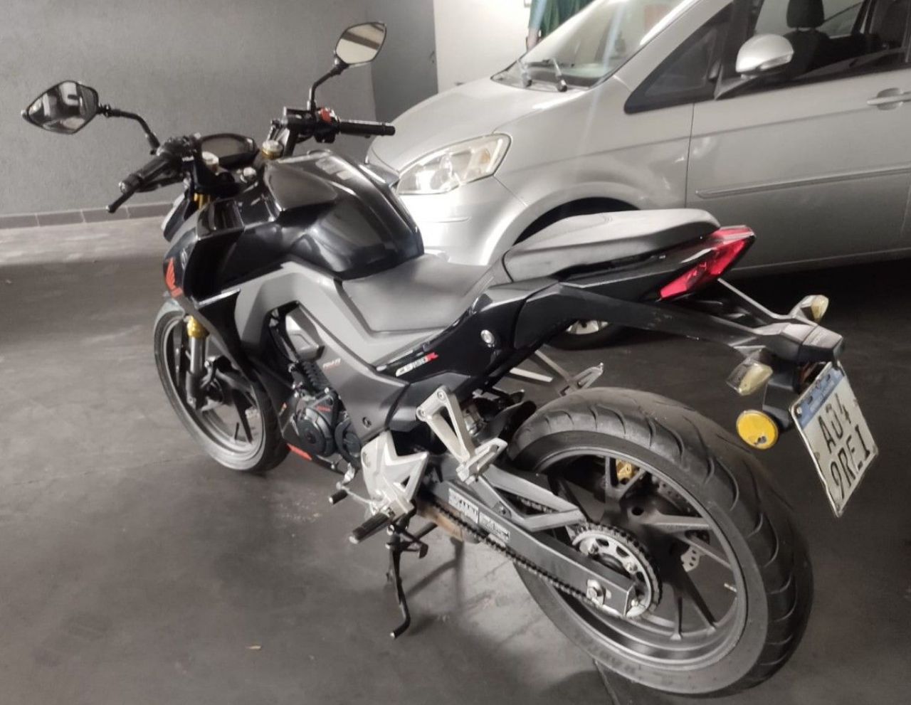 Honda CB Usada en Córdoba, deRuedas