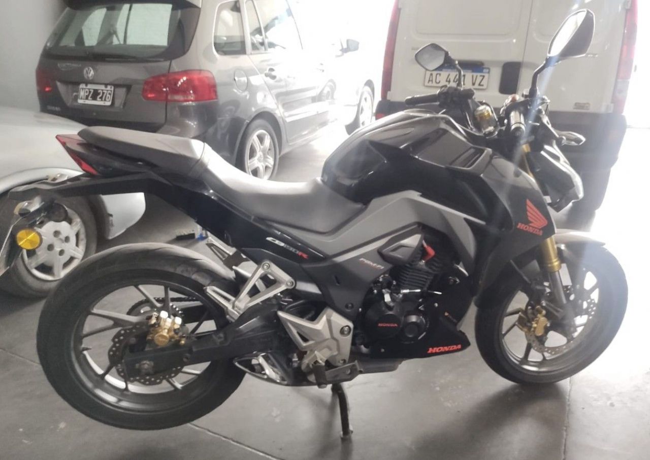 Honda CB Usada en Córdoba, deRuedas