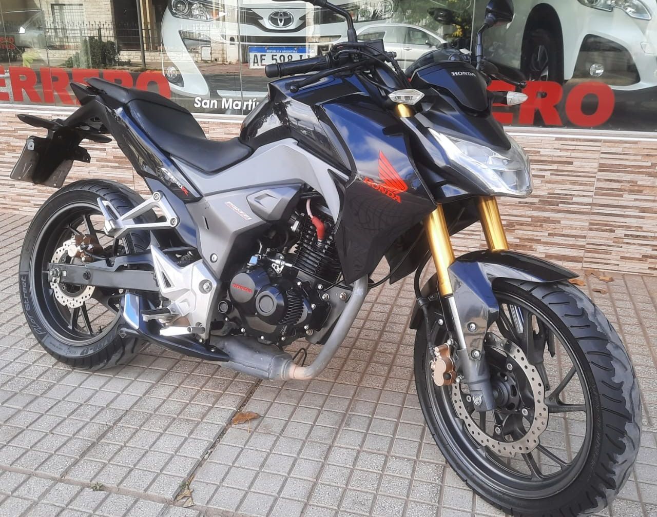 Honda CB Usada en Córdoba, deRuedas