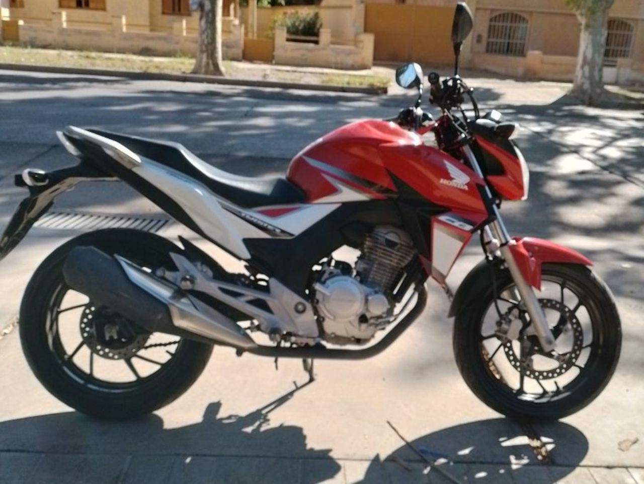 Honda CB Usada en Mendoza, deRuedas