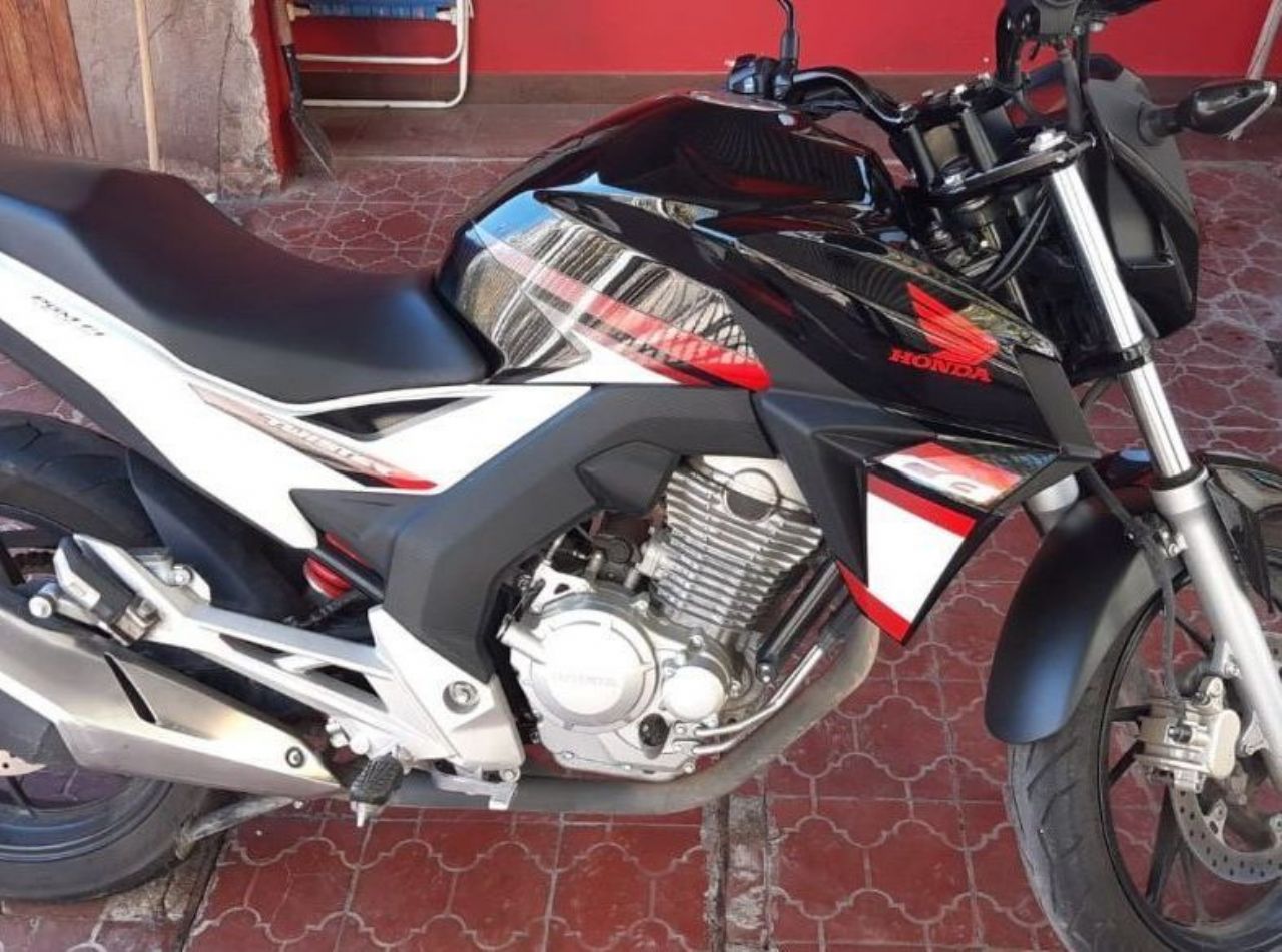 Honda CB Usada en Mendoza, deRuedas