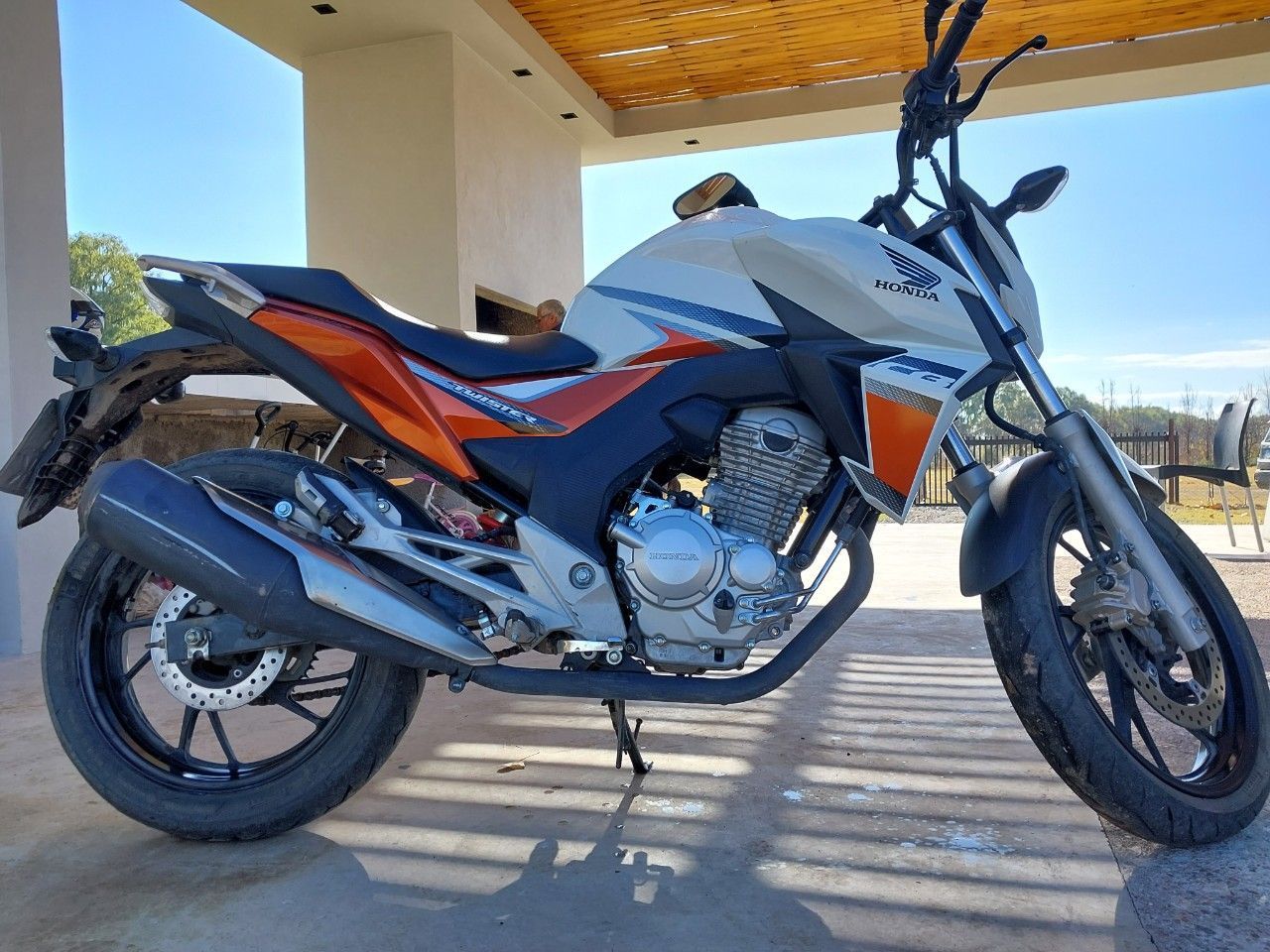 Honda CB Usada en Mendoza, deRuedas