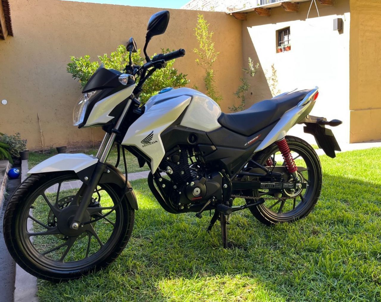 Honda CB Usada en Mendoza, deRuedas