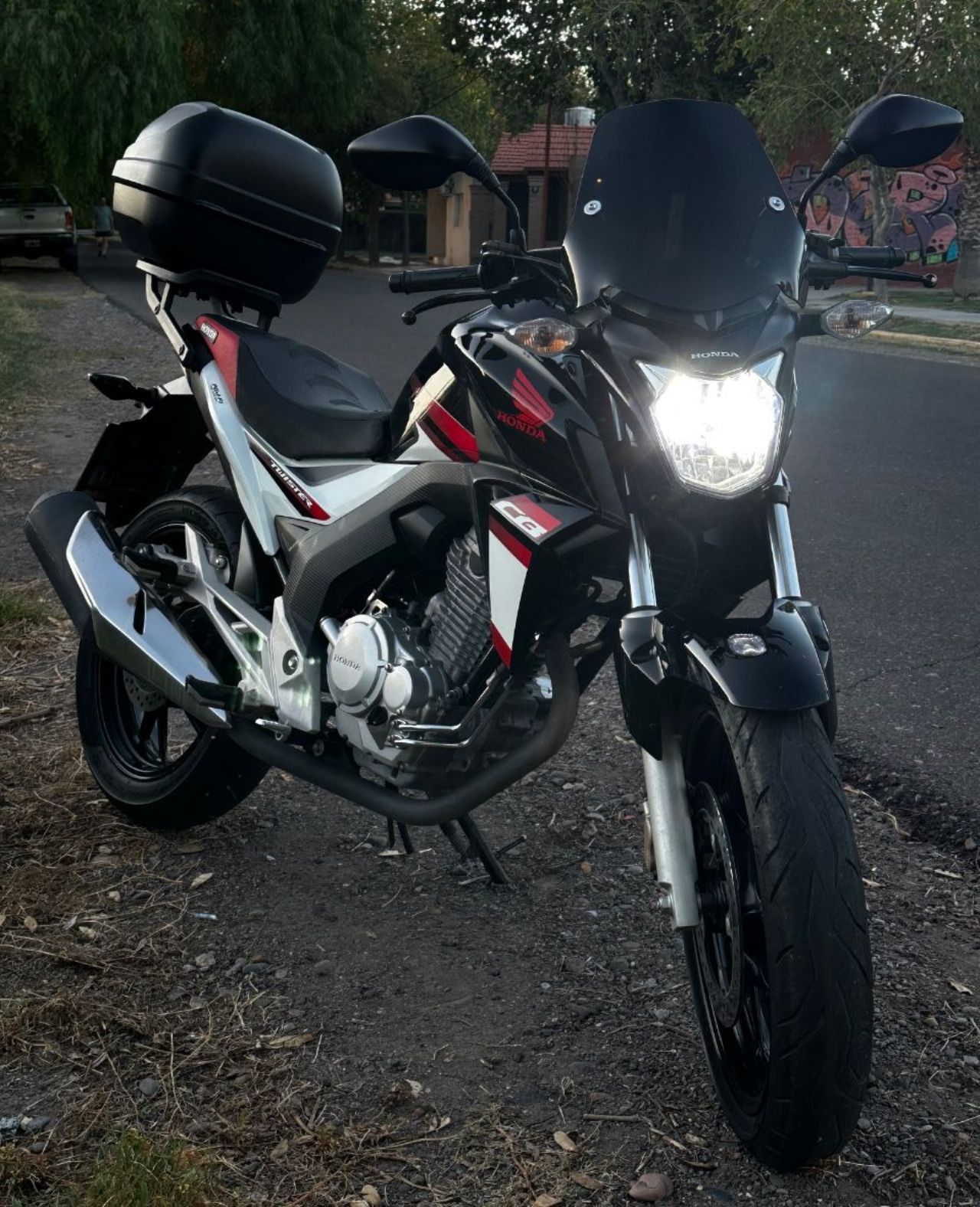 Honda CB Usada en San Juan, deRuedas