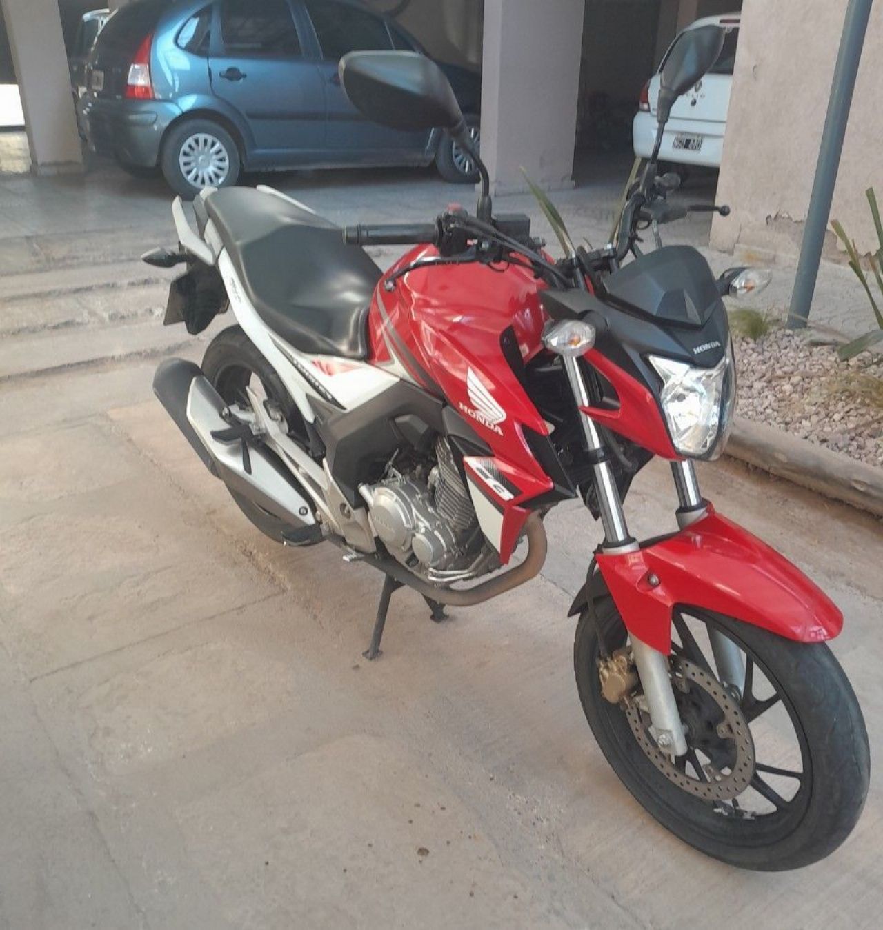 Honda CB Usada en Mendoza, deRuedas