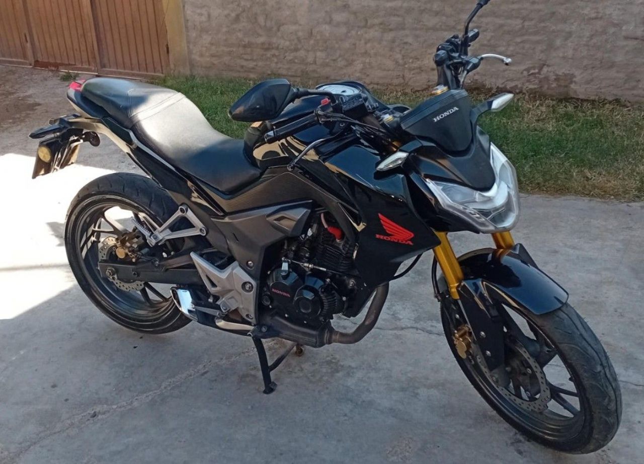 Honda CB Usada en Mendoza, deRuedas