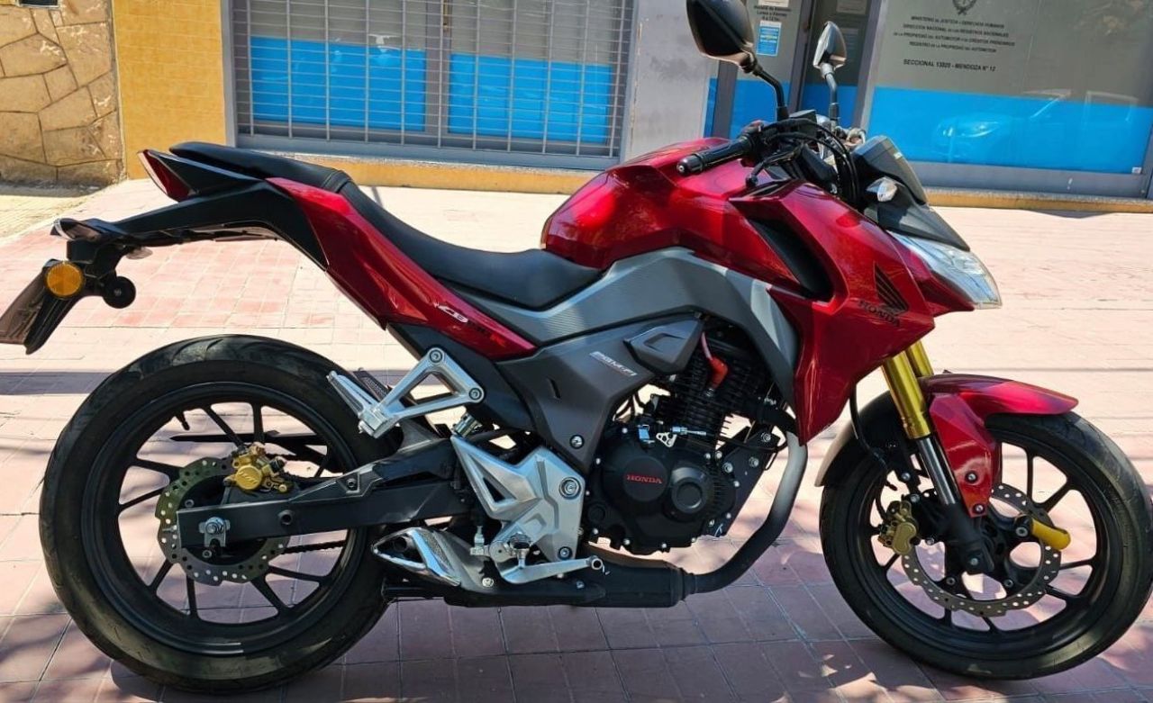 Honda CB Usada en Mendoza, deRuedas