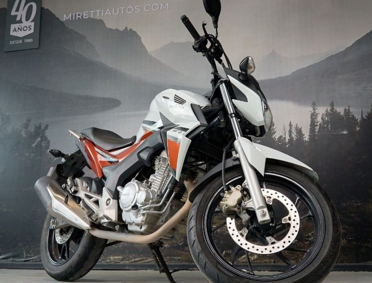 Honda CB Usada en Córdoba, deRuedas