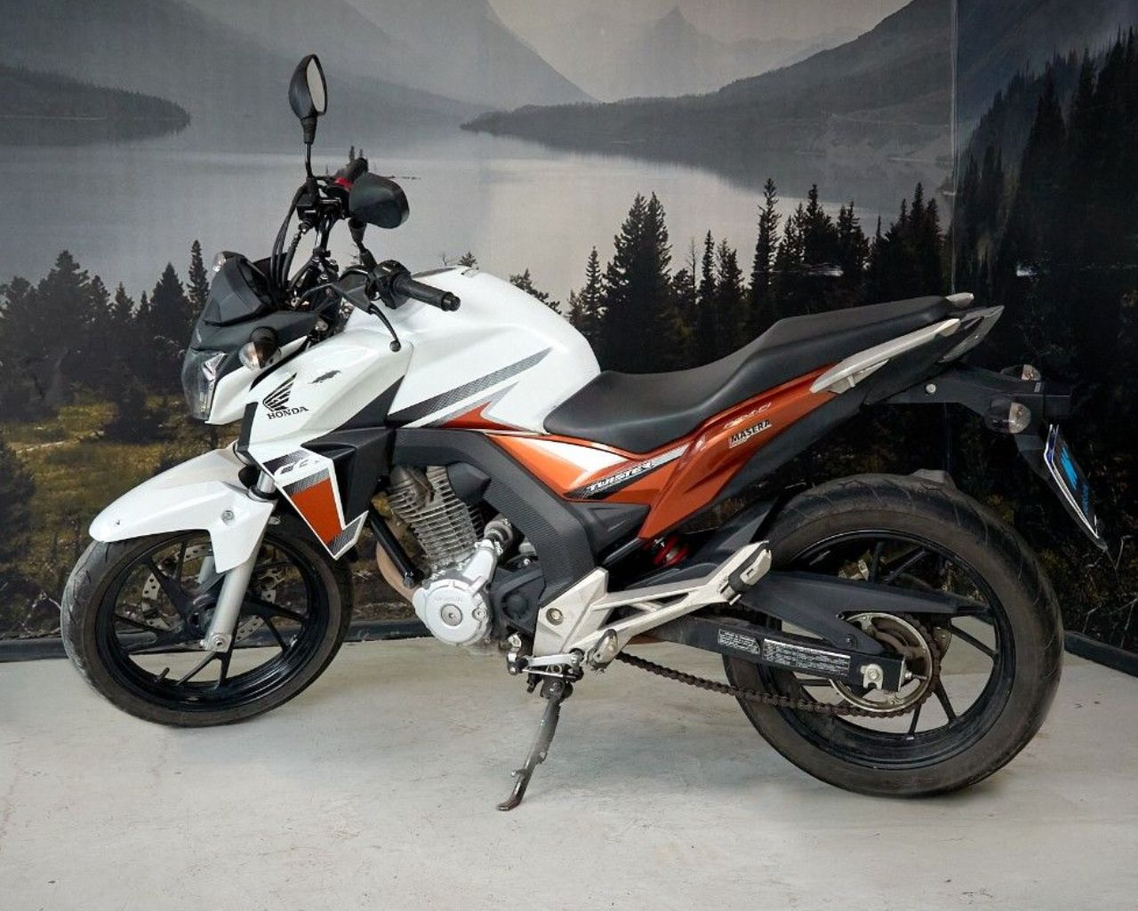 Honda CB Usada en Córdoba, deRuedas