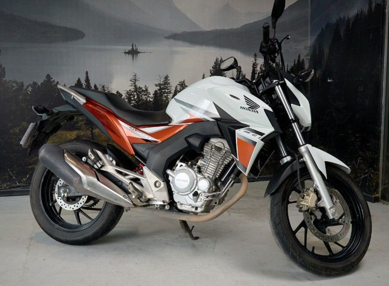 Honda CB Usada en Córdoba, deRuedas