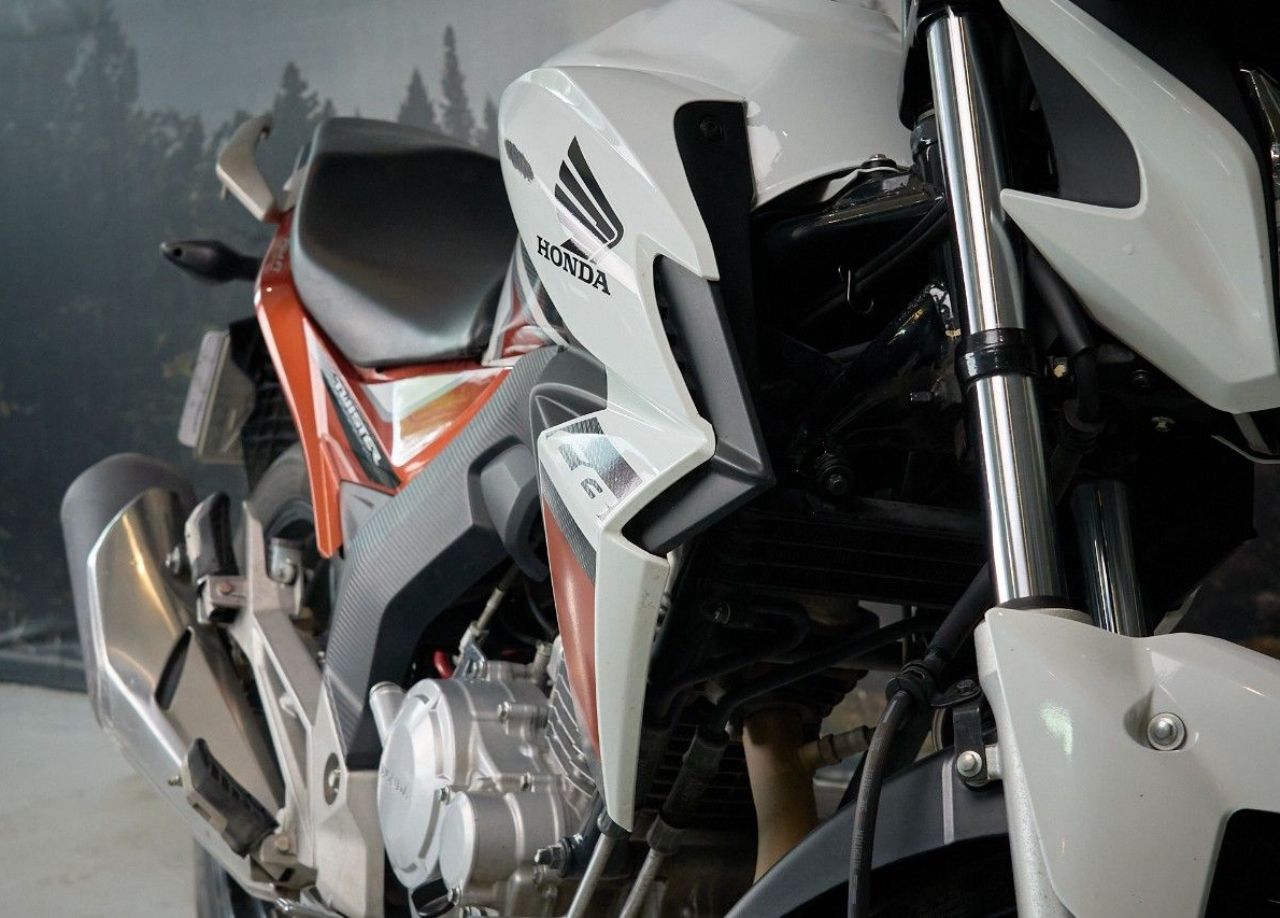 Honda CB Usada en Córdoba, deRuedas