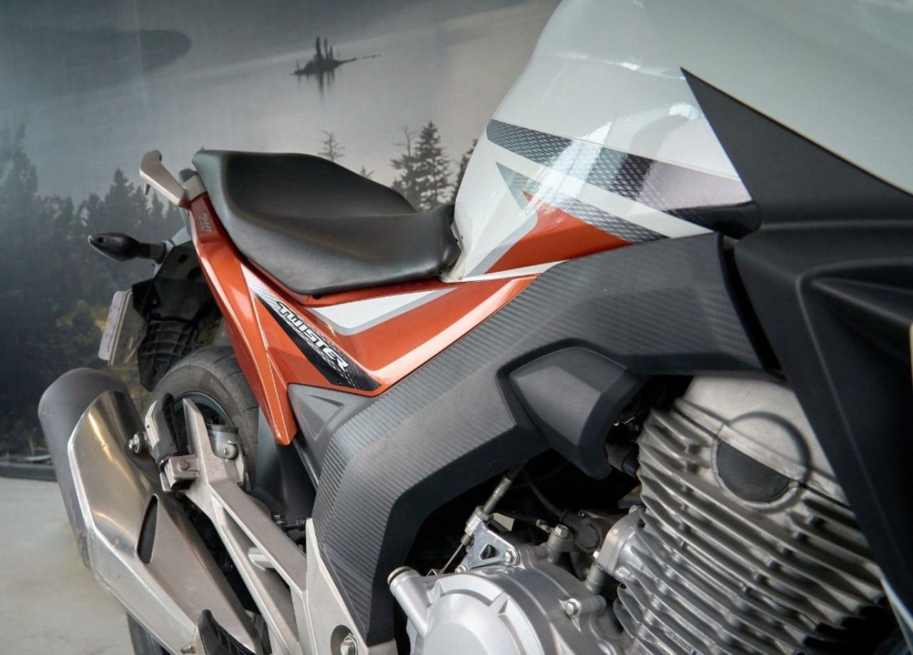 Honda CB Usada en Córdoba, deRuedas