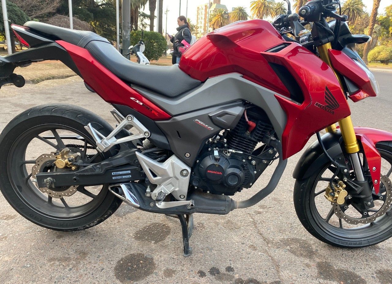 Honda CB Usada en Mendoza, deRuedas